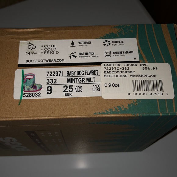 Bogs Boots - Picture 5 of 7